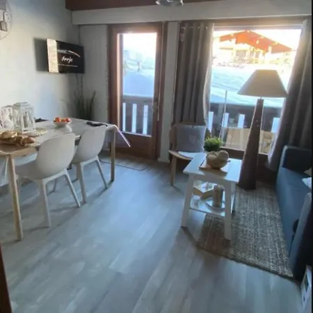 Studio With Balcony In Saint-Gervais-Les-Bains Apartment *